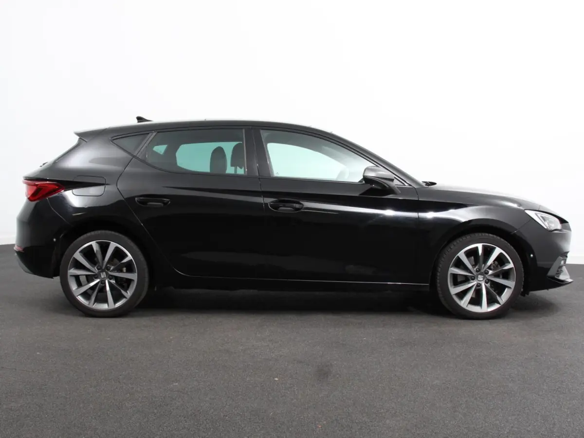 1.4 TSI eHybrid Automaat PHEV FR Lees opmerkingen! Handel/Export! Panorama dak Navigatie Climate control Cruise control Apple Carplay/ Android Auto Lichtmetalen velgen Radio
