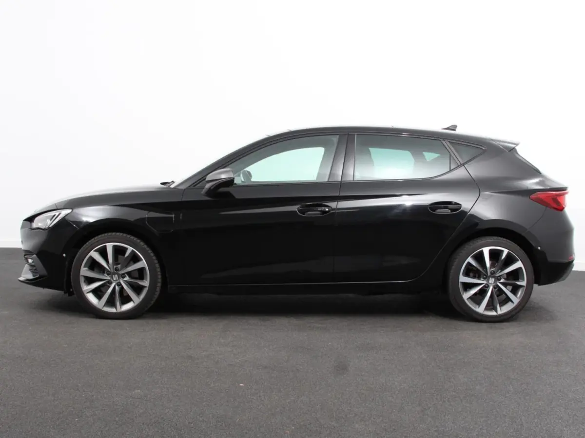 1.4 TSI eHybrid Automaat PHEV FR Lees opmerkingen! Handel/Export! Panorama dak Navigatie Climate control Cruise control Apple Carplay/ Android Auto Lichtmetalen velgen Radio