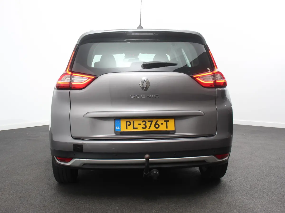1.2 TCe Zen Navigatie Trekhaak Climate Control Parkeer sensoren Lichtmetalen Velgen Cruise Control Keyless