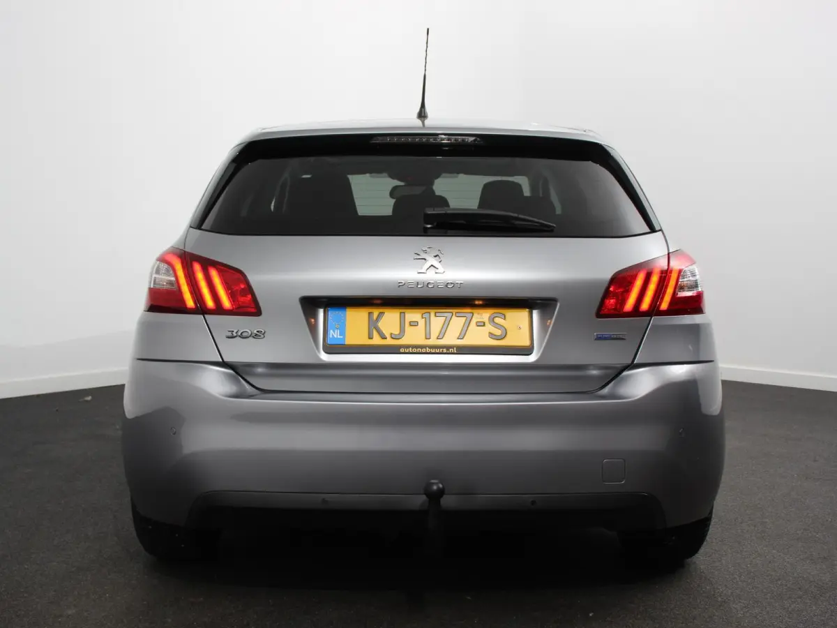 1.2 PureTech Blue Lease Premium Lees opmerkingen! Handel/Export ! Panorama dak Trekhaak Camera  Navigatie Climate Control Cruise Control Lichtmetalen Velgen