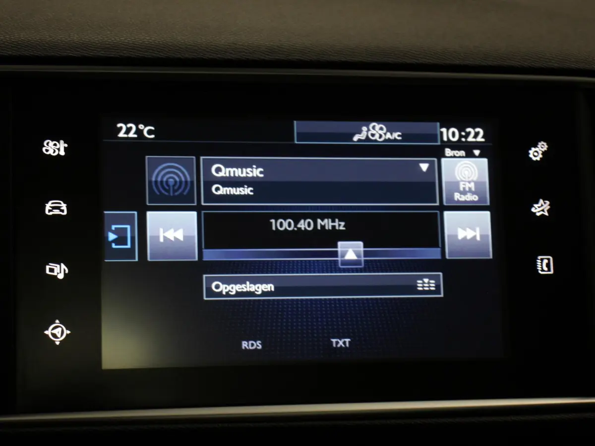 1.2 PureTech Blue Lease Premium Lees opmerkingen! Handel/Export ! Panorama dak Trekhaak Camera  Navigatie Climate Control Cruise Control Lichtmetalen Velgen