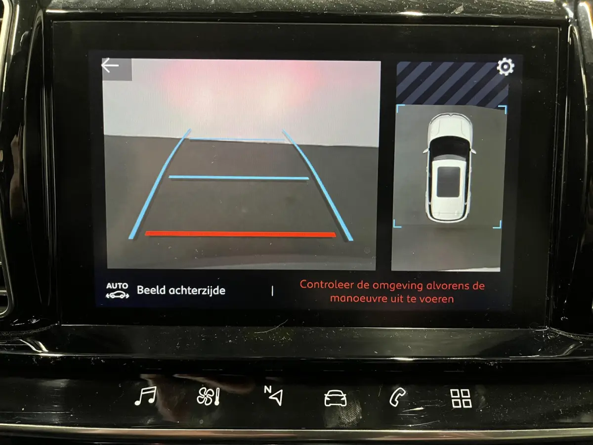 1.2 130PK Automaat Feel Climate Control Apple Carplay/Android Auto Navigatie Cruise Control Full LED 18" LM Velgen Privacy Glass PDC VA + Camera Keyless