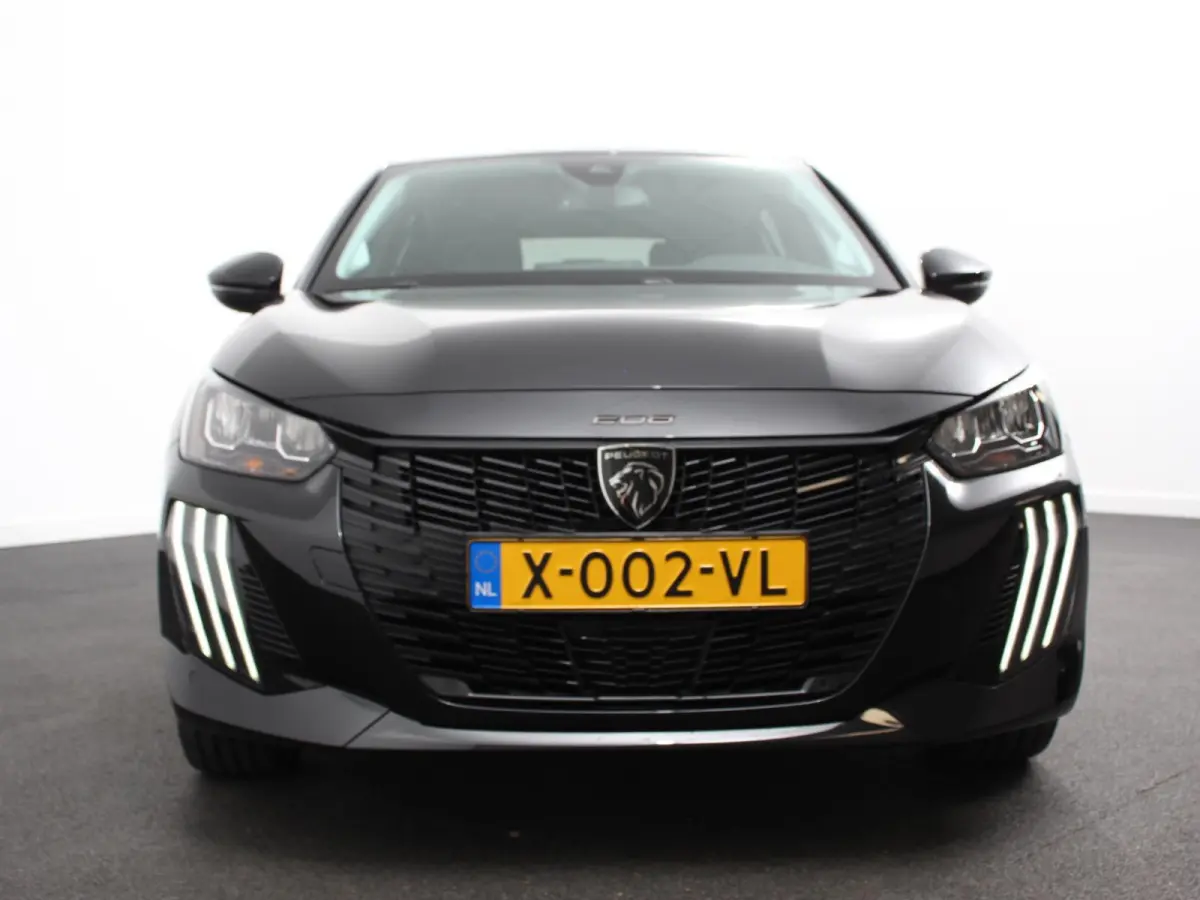 EV Active Pack 50 kWh Climate Control Cruise control Half lederen bekleding Led verlichting Lichtmetalen velgen Navigatie Apple Carplay/Android Auto Parkeersensoren Stoelverwarming