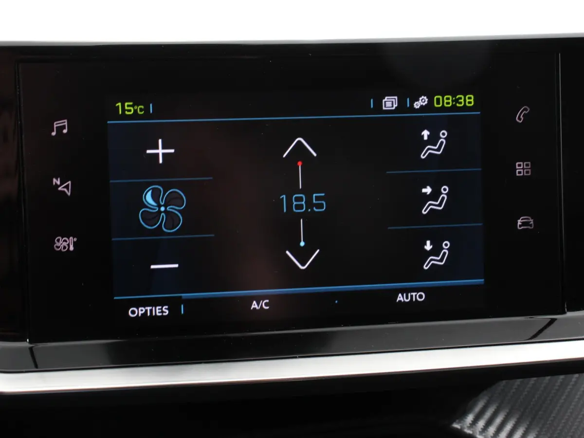 EV Active Pack 50 kWh Climate Control Cruise control Half lederen bekleding Led verlichting Lichtmetalen velgen Navigatie Apple Carplay/Android Auto Parkeersensoren Stoelverwarming