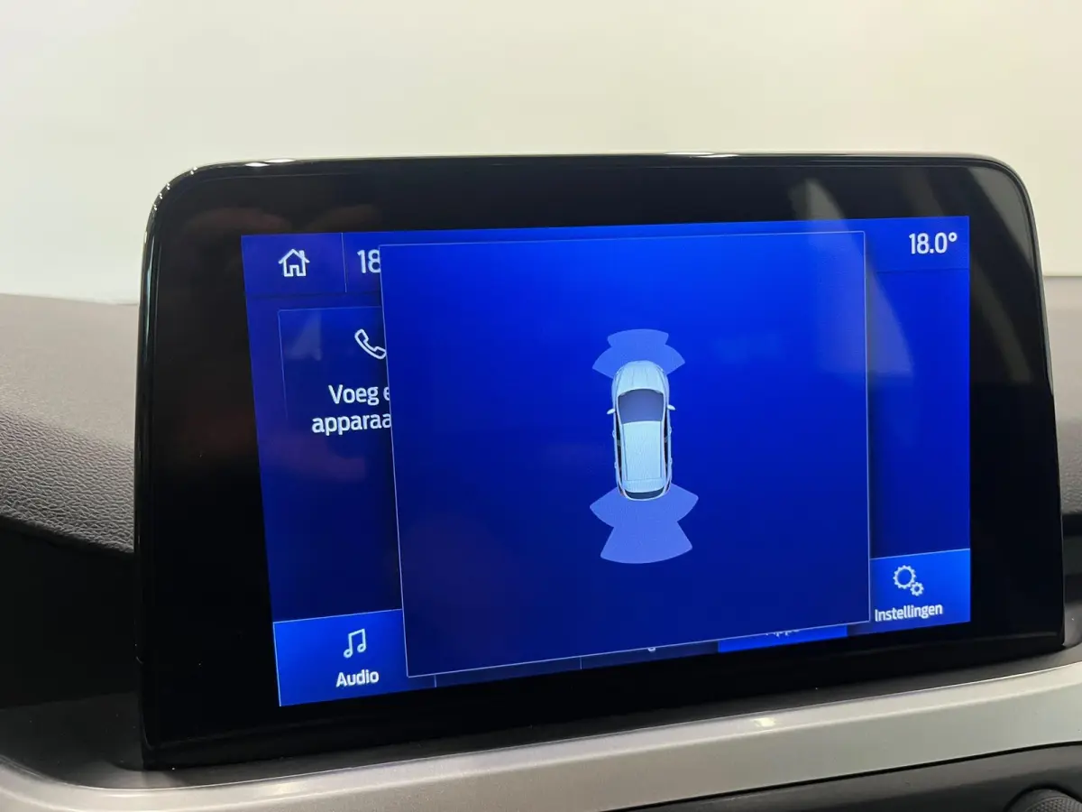 1.0 EcoBoost Trend Edition Business DEALER ONDERHOUDEN Trekhaak Navigatie Apple Carplay Android Auto Parkeerhulp Cruise Control Stoel en stuurverwarming Climate Control Lichtmetalen velgen
