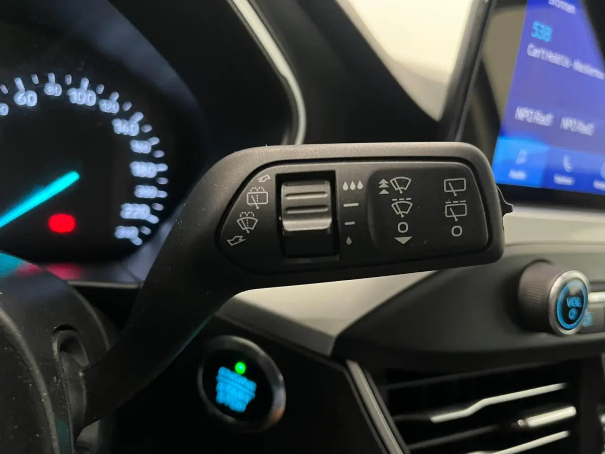 1.0 EcoBoost Trend Edition Business Trekhaak Navigatie Apple Carplay Android Auto Parkeerhulp Cruise Control Stoel-en stuurverwarming Climate Control Lichtmetalen velgen