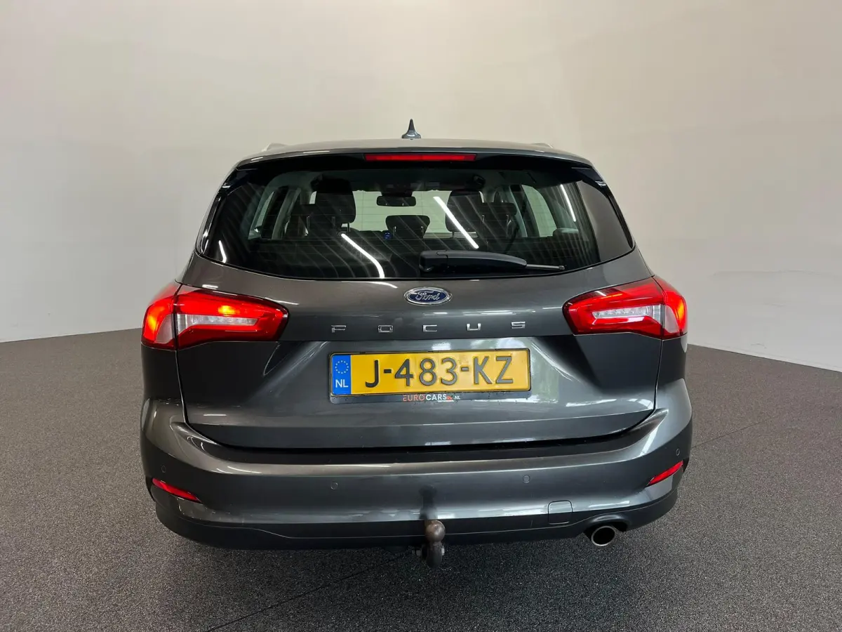 1.0 EcoBoost Trend Edition Business Trekhaak Navigatie Apple Carplay Android Auto Parkeerhulp Cruise Control Stoel-en stuurverwarming Climate Control Lichtmetalen velgen