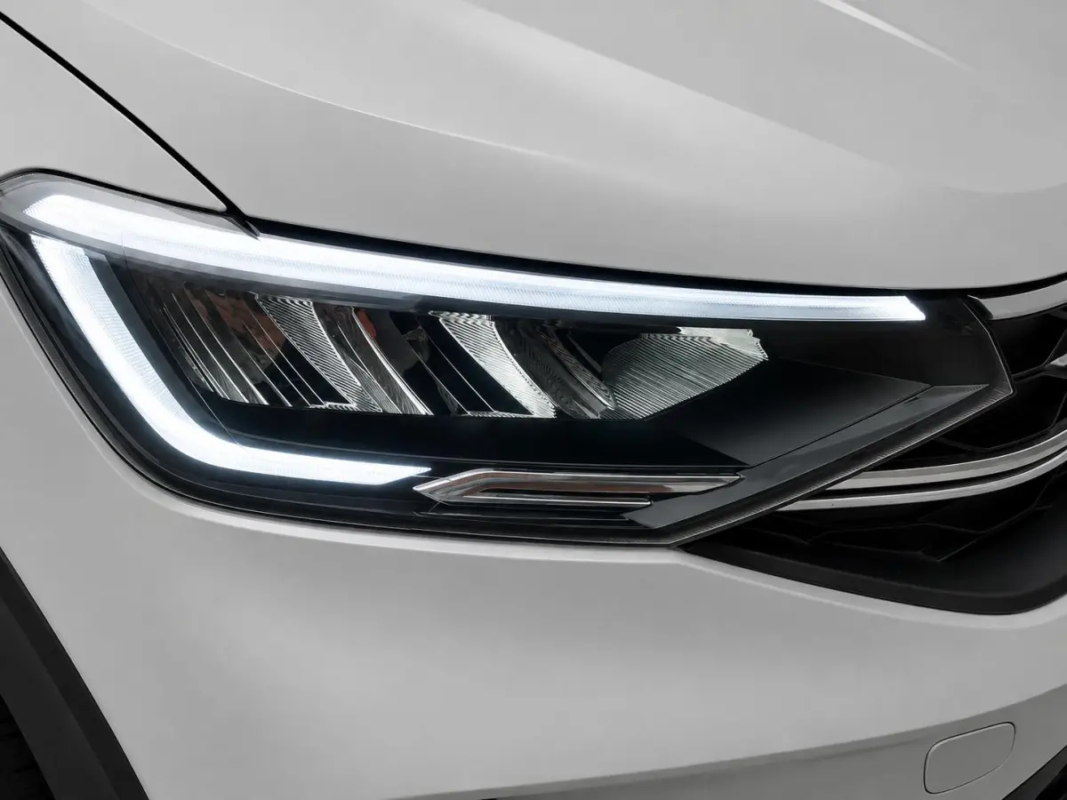 1.0 TSI Life Camera Stoelverwarming Navigatie Digital Cockpit DAB  Active Cruise Control Parkeersensoren LED koplampen  Climate Control Apple Carplay