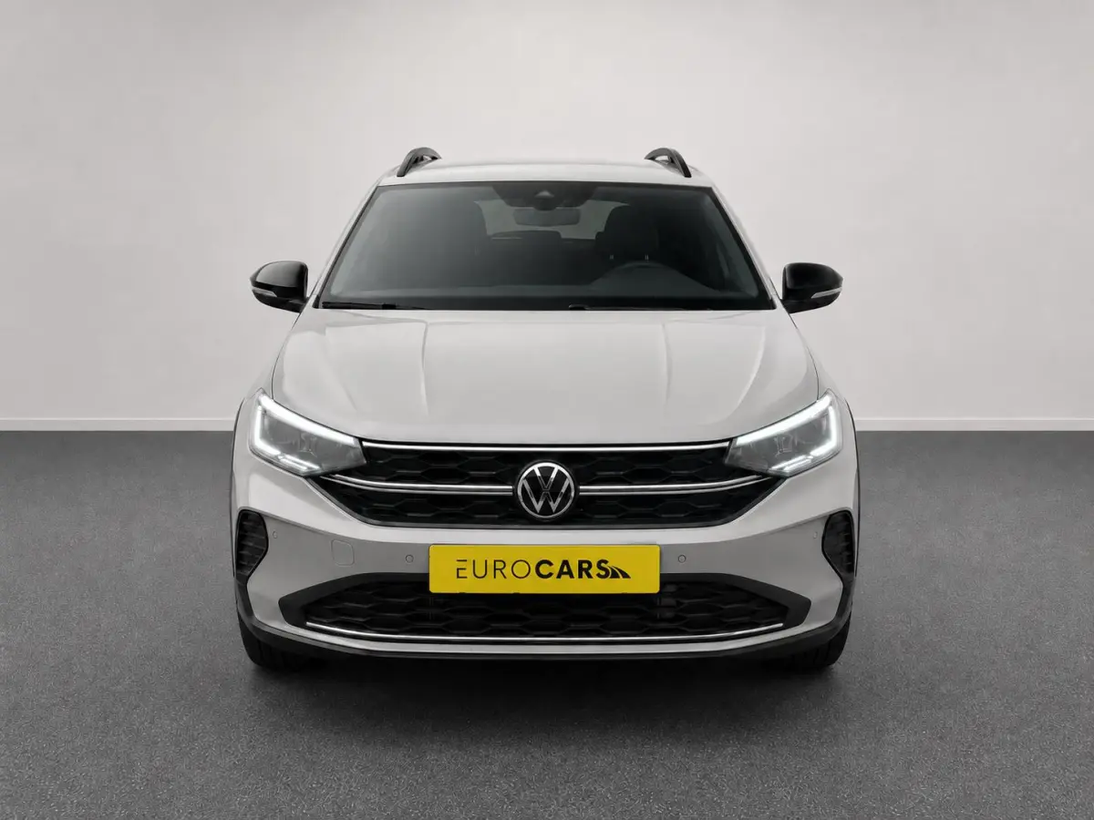 1.0 TSI Life Camera Stoelverwarming Navigatie Digital Cockpit DAB  Active Cruise Control Parkeersensoren LED koplampen  Climate Control Apple Carplay