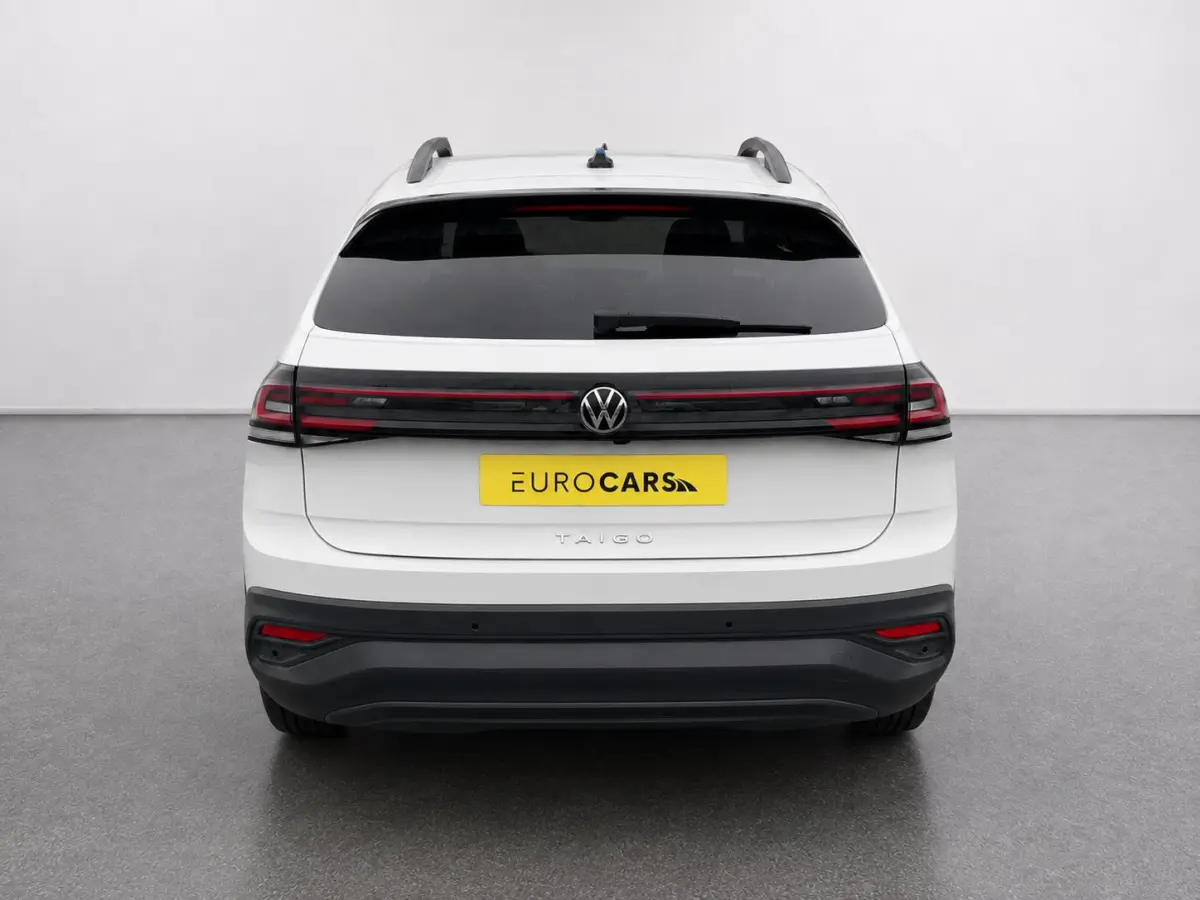1.0 TSI Life Camera Stoelverwarming Navigatie Digital Cockpit DAB  Active Cruise Control Parkeersensoren LED koplampen  Climate Control Apple Carplay