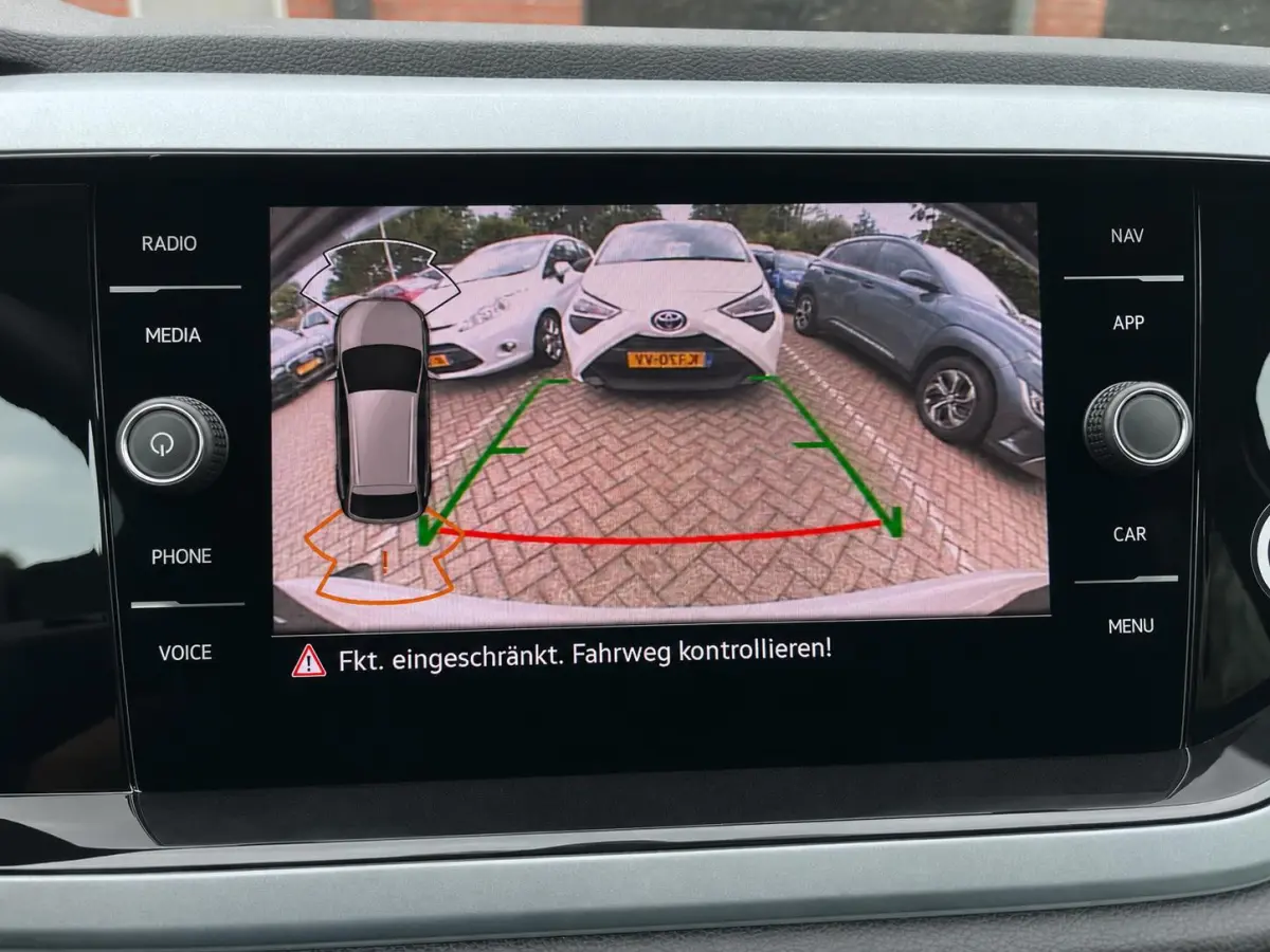 1.0 TSI Life Camera Stoelverwarming Navigatie Digital Cockpit DAB  Active Cruise Control Parkeersensoren LED koplampen  Climate Control Apple Carplay