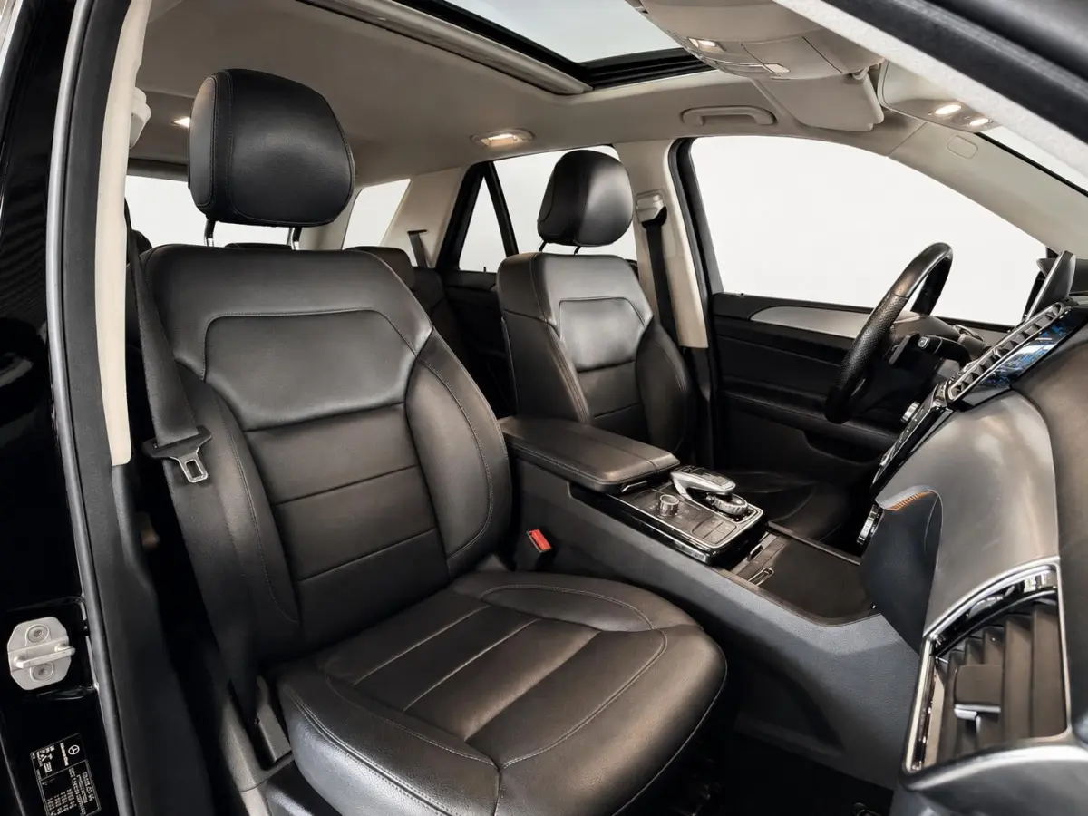 350 d 4MATIC Trekhaak Panoramadak Camera Luchtvering Electrische Stoelen Cruise Control Dodehoek Navigatie Leder Stoelverwarming