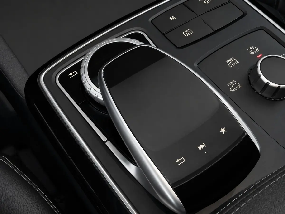350 d 4MATIC Trekhaak Panoramadak Camera Luchtvering Electrische Stoelen Cruise Control Dodehoek Navigatie Leder Stoelverwarming