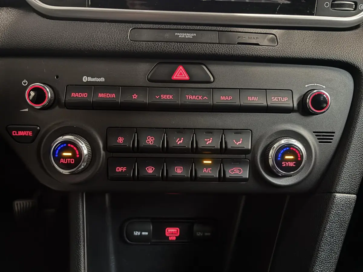1.6 GDI DynamicLine Navigatie Climate control Camera