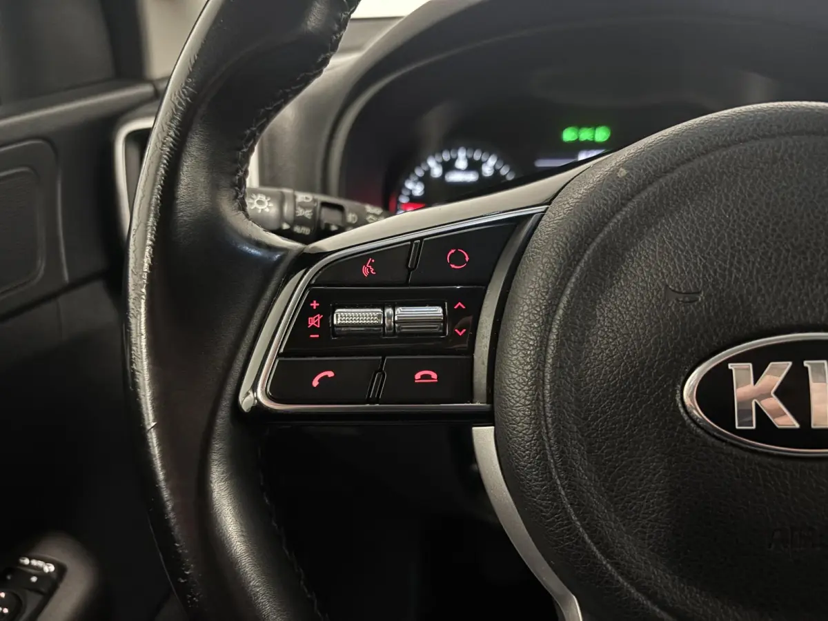 1.6 GDI DynamicLine Navigatie Climate control Camera
