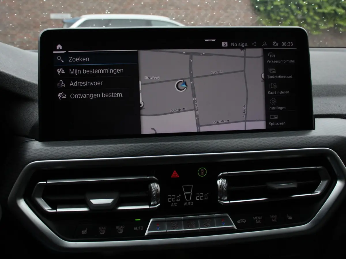 xDrive30e 292pk M-Sport Executive PHEV DEMO ! Camera Electrische achterklep Navigatie Apple Carplay/Android Auto Parkeer sensoren