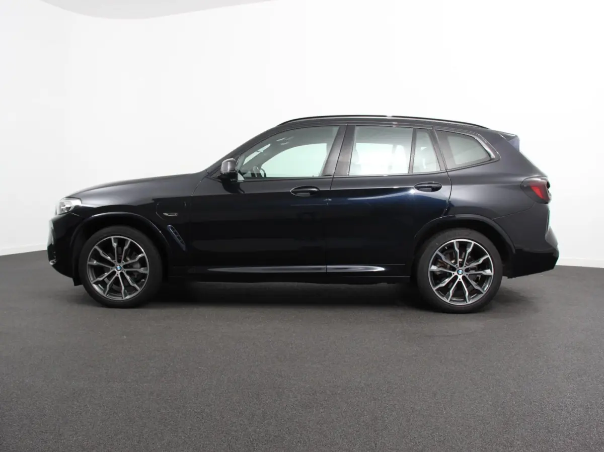 xDrive30e 292pk M-Sport Executive PHEV DEMO ! Camera Electrische achterklep Navigatie Apple Carplay/Android Auto Parkeer sensoren
