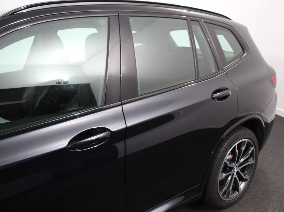 xDrive30e 292pk M-Sport Executive PHEV DEMO ! Camera Electrische achterklep Navigatie Apple Carplay/Android Auto Parkeer sensoren