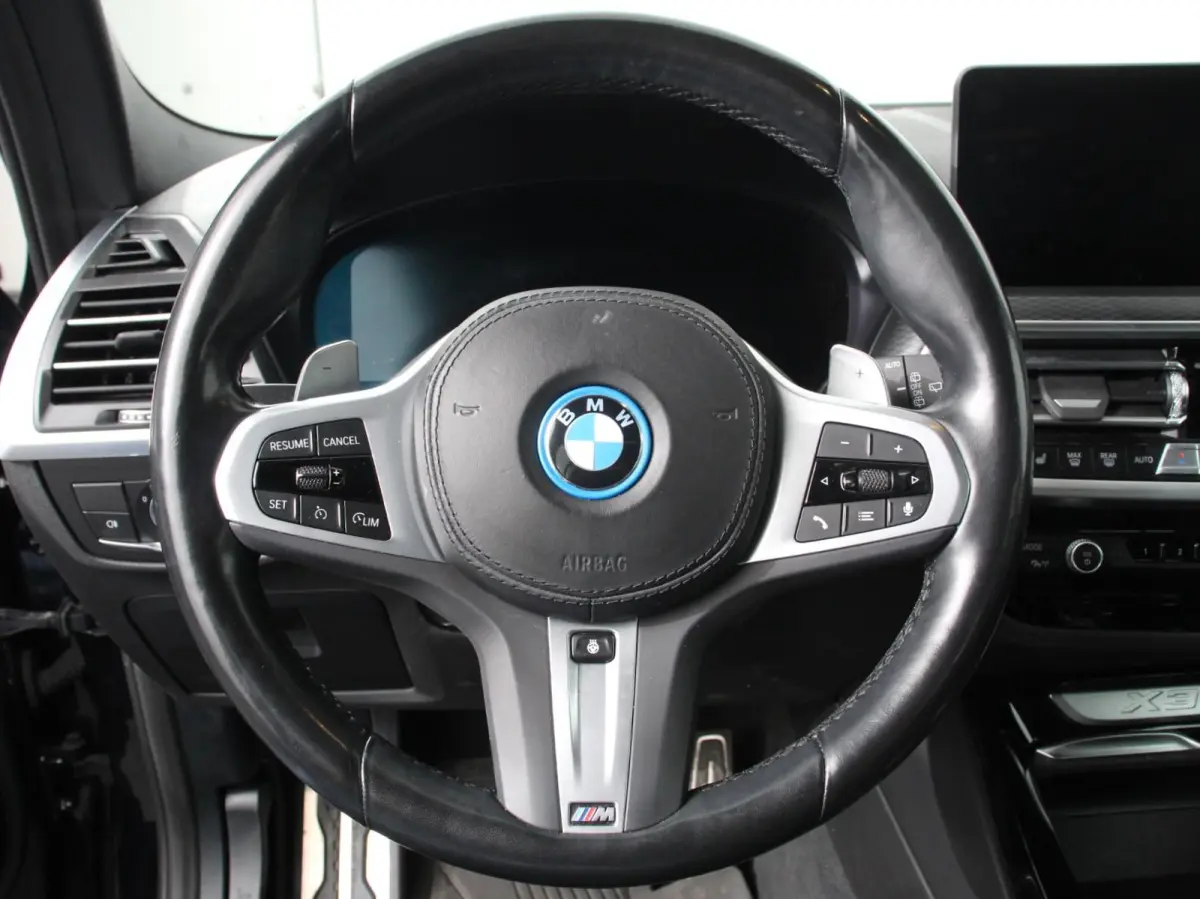 xDrive30e 292pk M-Sport Executive PHEV DEMO ! Camera Electrische achterklep Navigatie Apple Carplay/Android Auto Parkeer sensoren