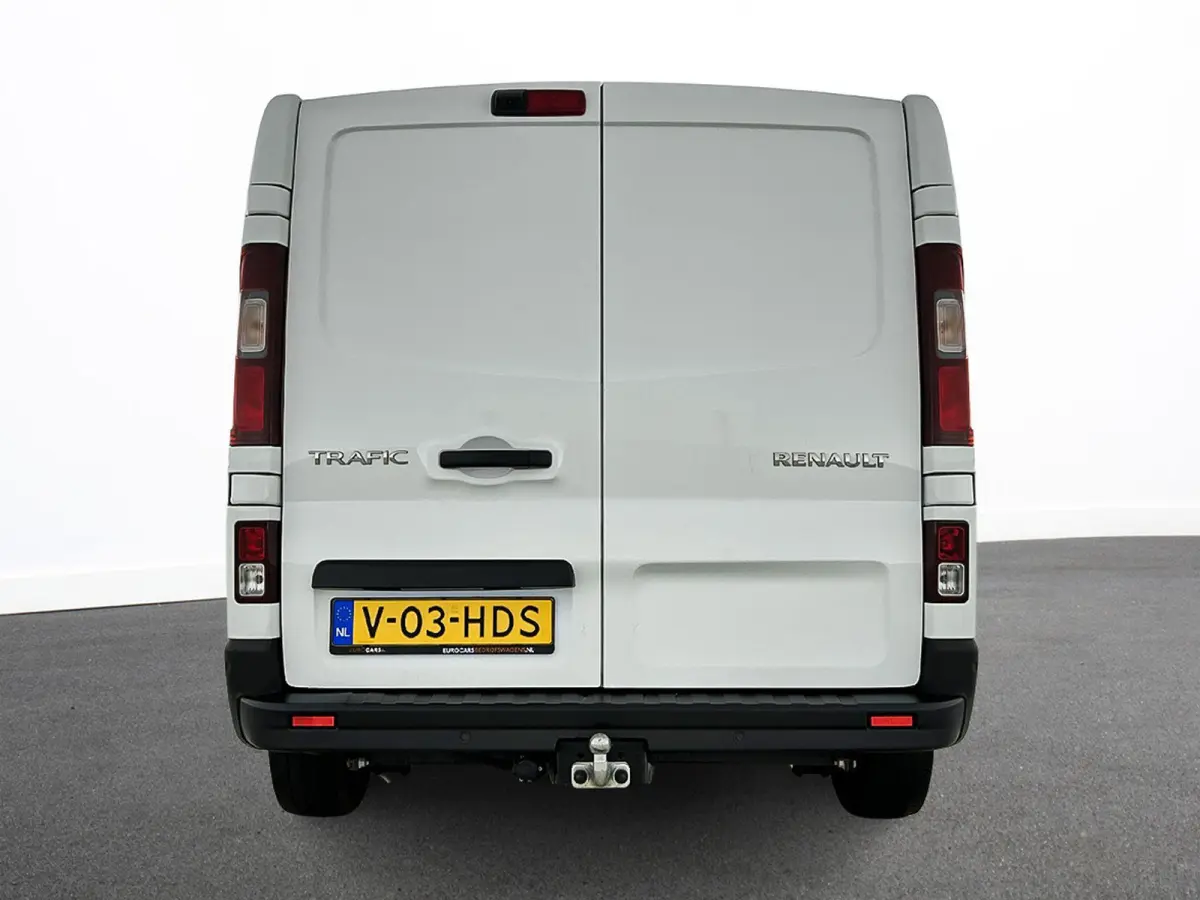 2.0 Blue dCi 150 EDC T30 L2H1 Advance Navigatie Airco Lichtmetalen velgen Betimmering Trekhaak Camera Parkeer sensoren Dab