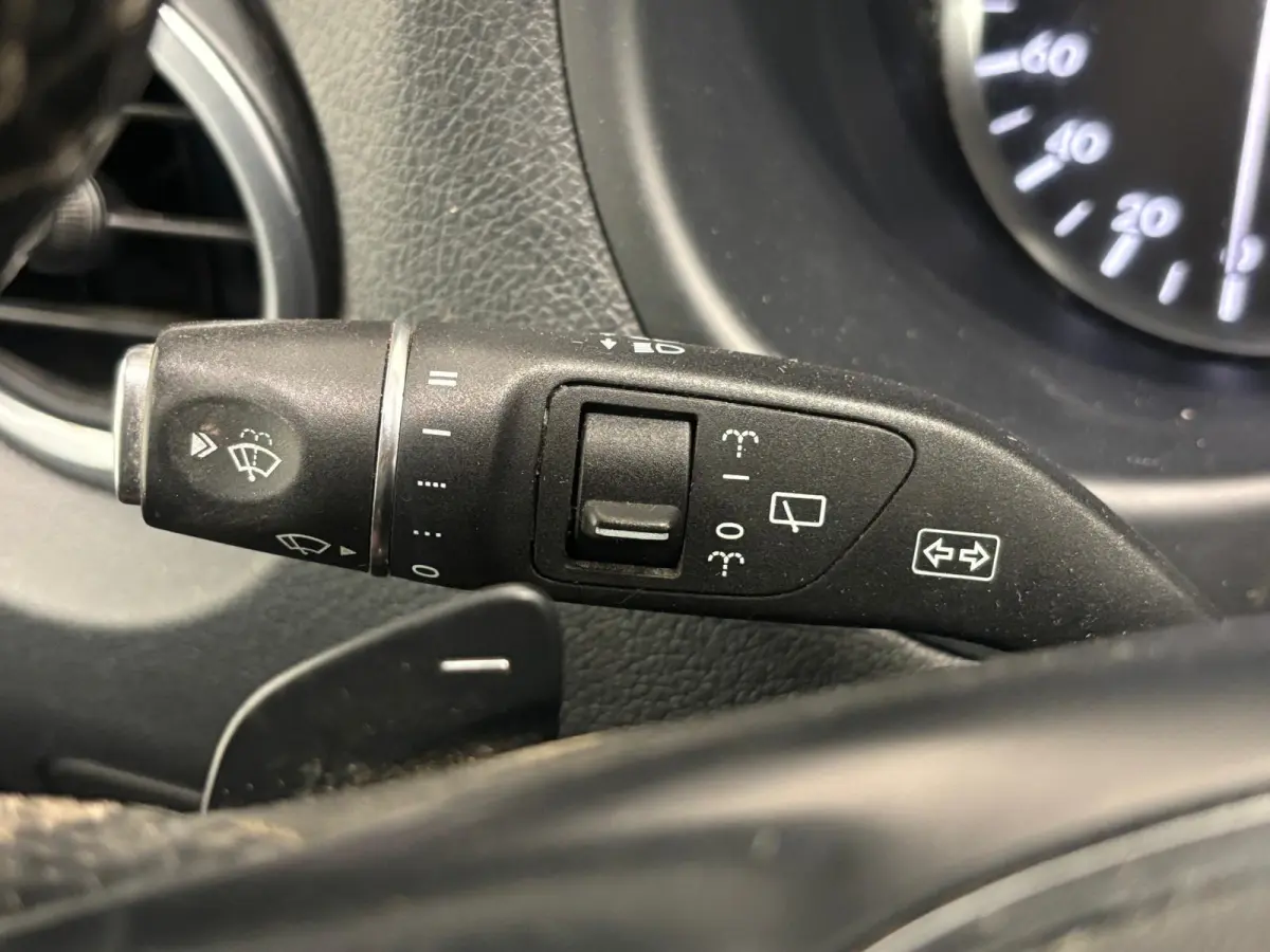 119 CDI Lang Automaat Airco Cruise Control Camera Parkeersensoren Achterklep Trekhaak Side bars