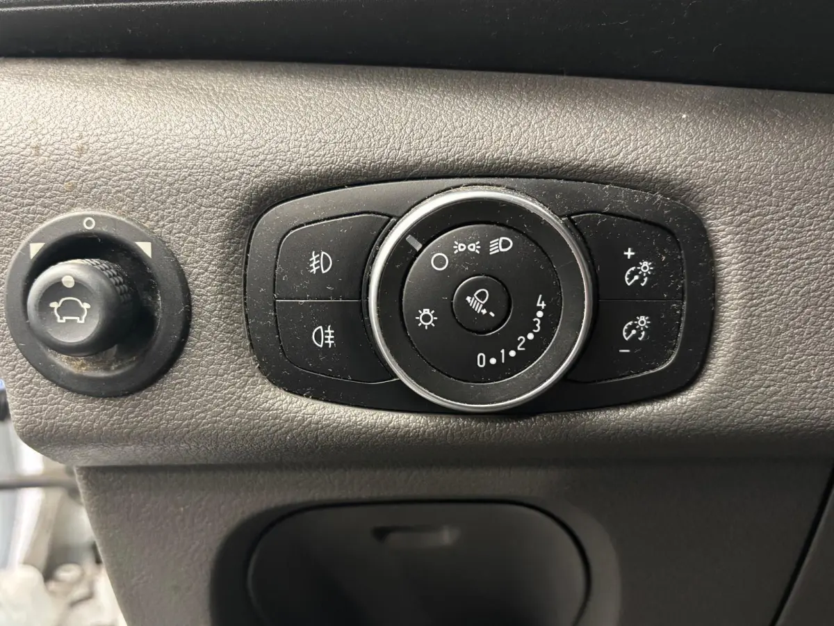 350 2.0 TDCI L3H2 Trend RWD Handel/Export Airco Cruise Control Parkeersensoren
