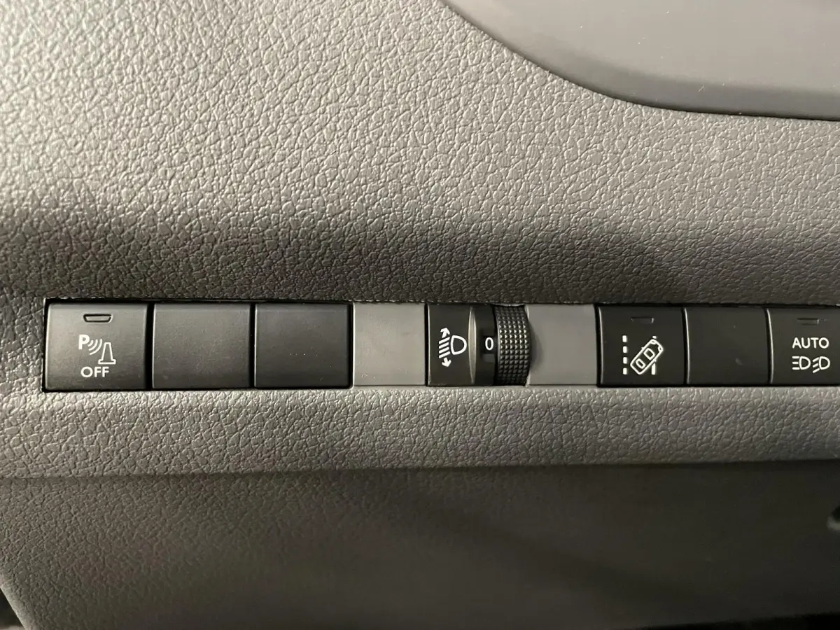 231L 2.0 BlueHDI 120 Premium HANDEL/EXPORT Airco Cruise Control Trekhaak Elektrische schuifdeur Navigatie