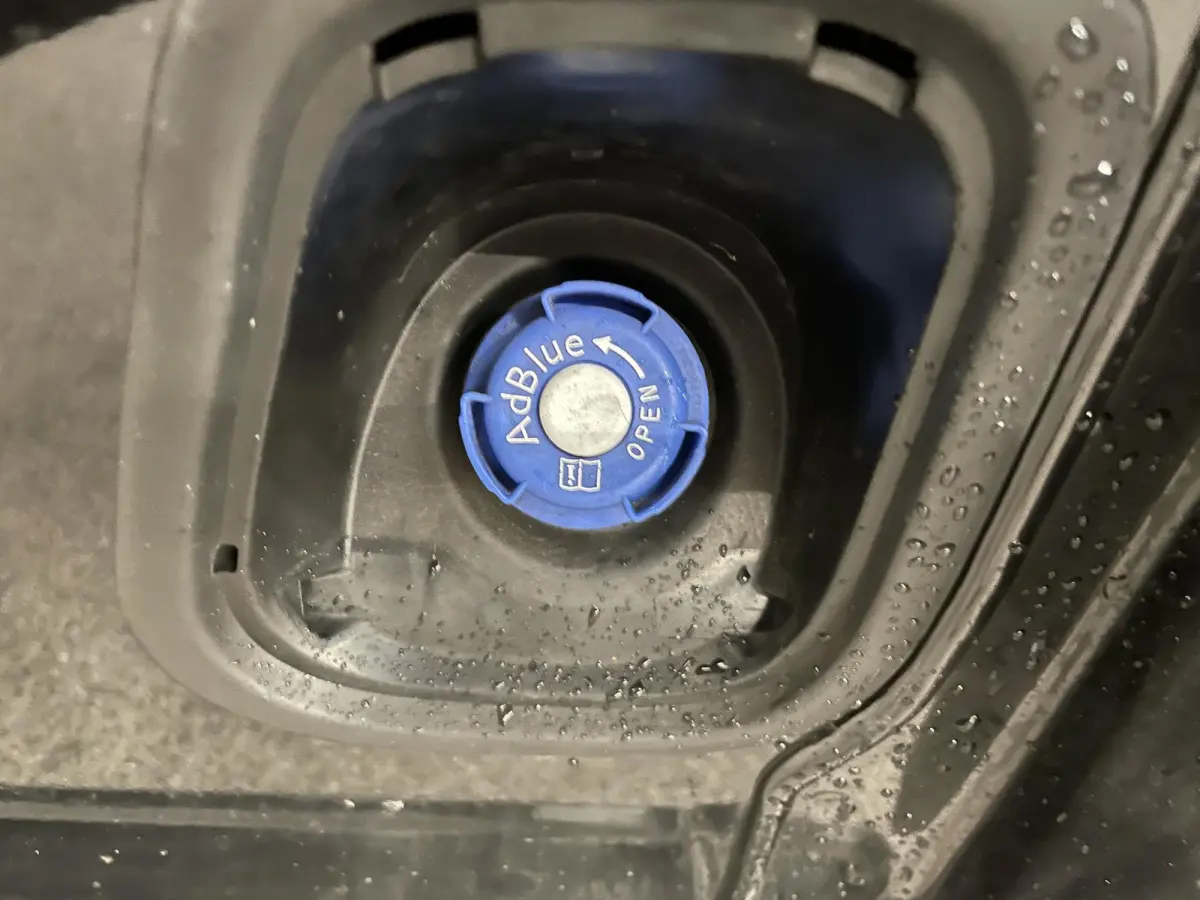 231L 2.0 BlueHDI 120 Premium HANDEL/EXPORT Airco Cruise Control Trekhaak Elektrische schuifdeur Navigatie