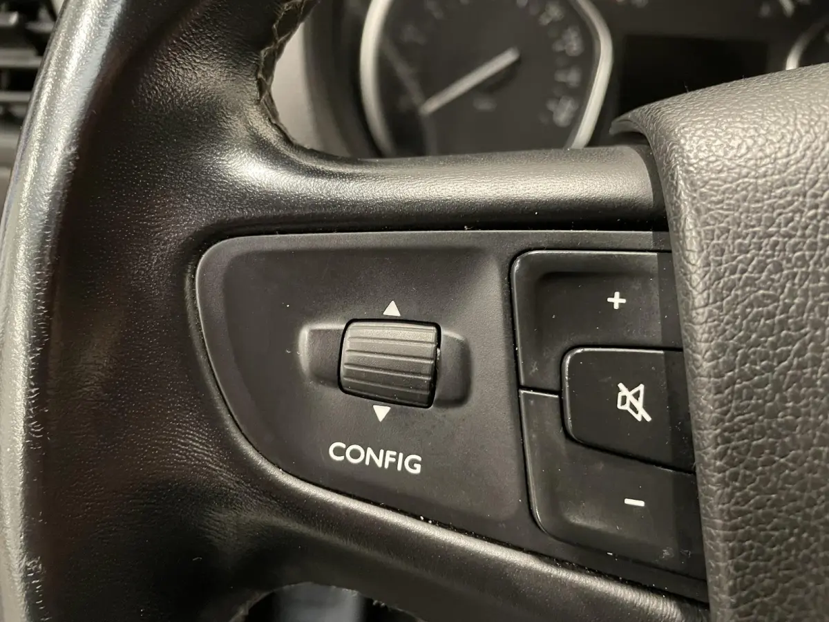231L 2.0 BlueHDI 120 Premium HANDEL/EXPORT Airco Cruise Control Trekhaak Elektrische schuifdeur Navigatie
