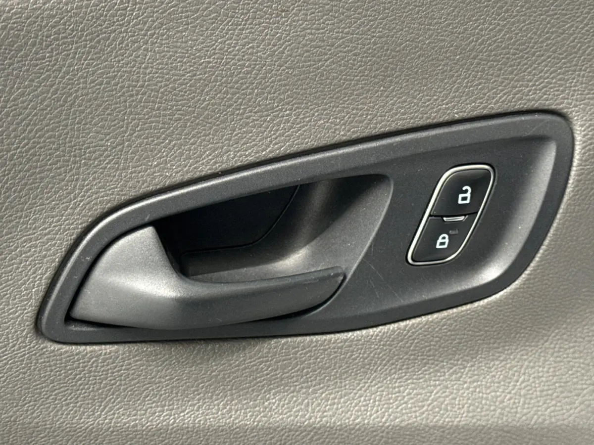 350 2.0 TDCI L2H2 Trend Automaat Airco Cruise Control Trekhaak Parkeersensoren