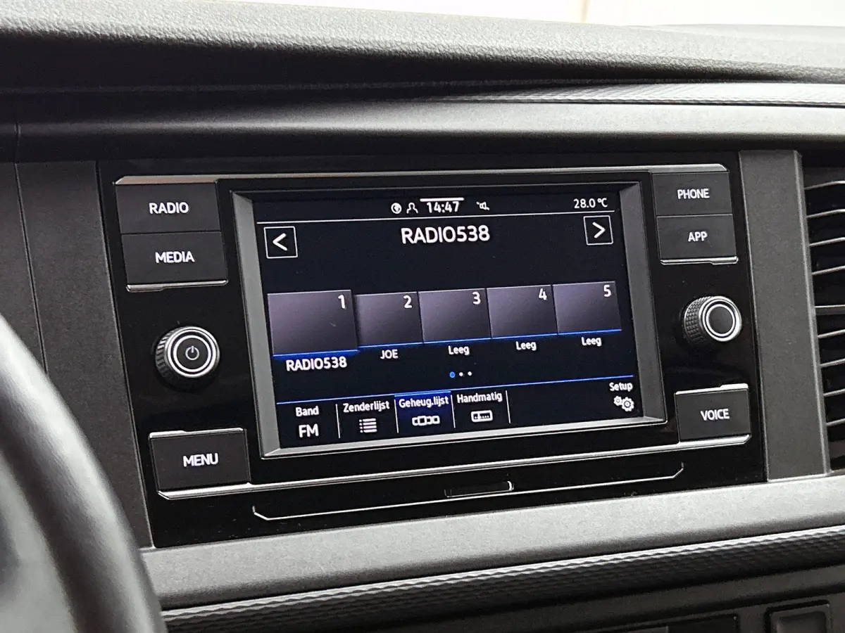 2.0 TDI L2H1 28 Highline Automaat Automaat Camera Airco Cruise Navi Trekhaak