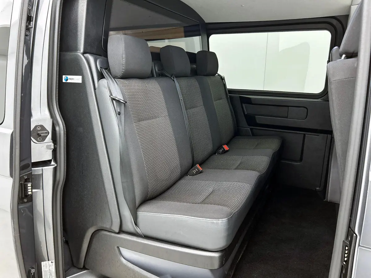 2.0 TDI L2H1 Automaat Dubbele Cabine Airco Cruise Control Navigatie Parkeersensoren