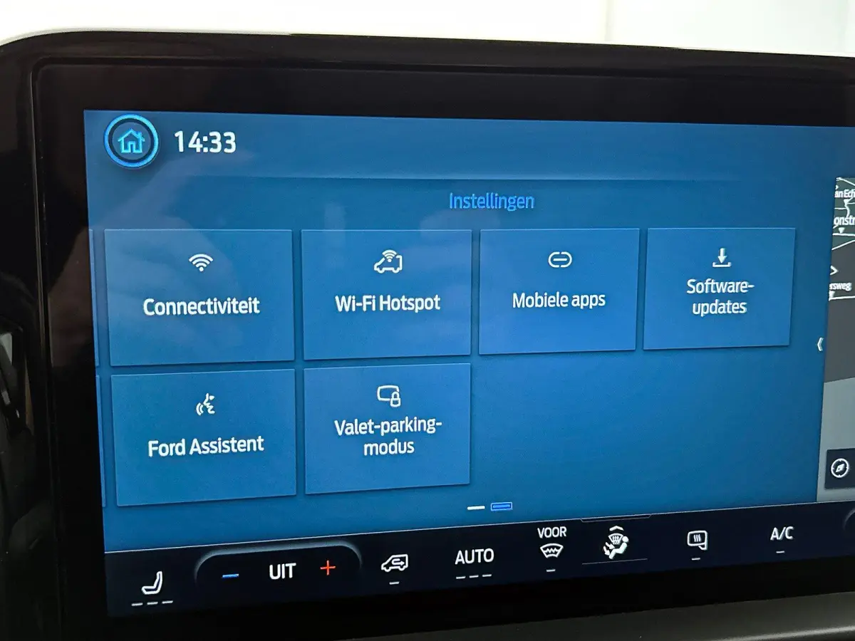 320 2.0 TDCI L2H1 Limited Automaat Airco Navigatie Cruise control Trekhaak
