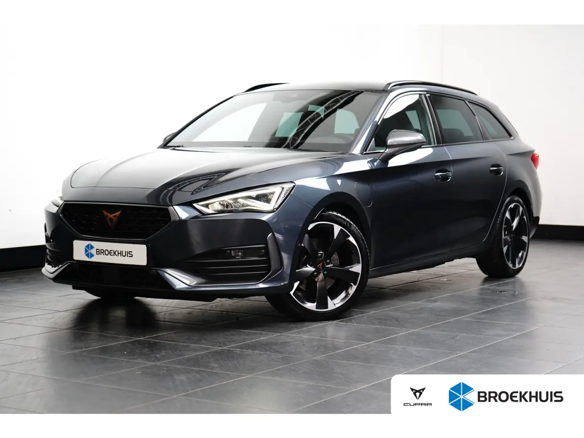 e-Hybrid | ADAPTIVE CRUISE | 19'' LMV | STOELVERWARMING | CAMERA | CAPLAY | FULL LED | PARK SENSOREN