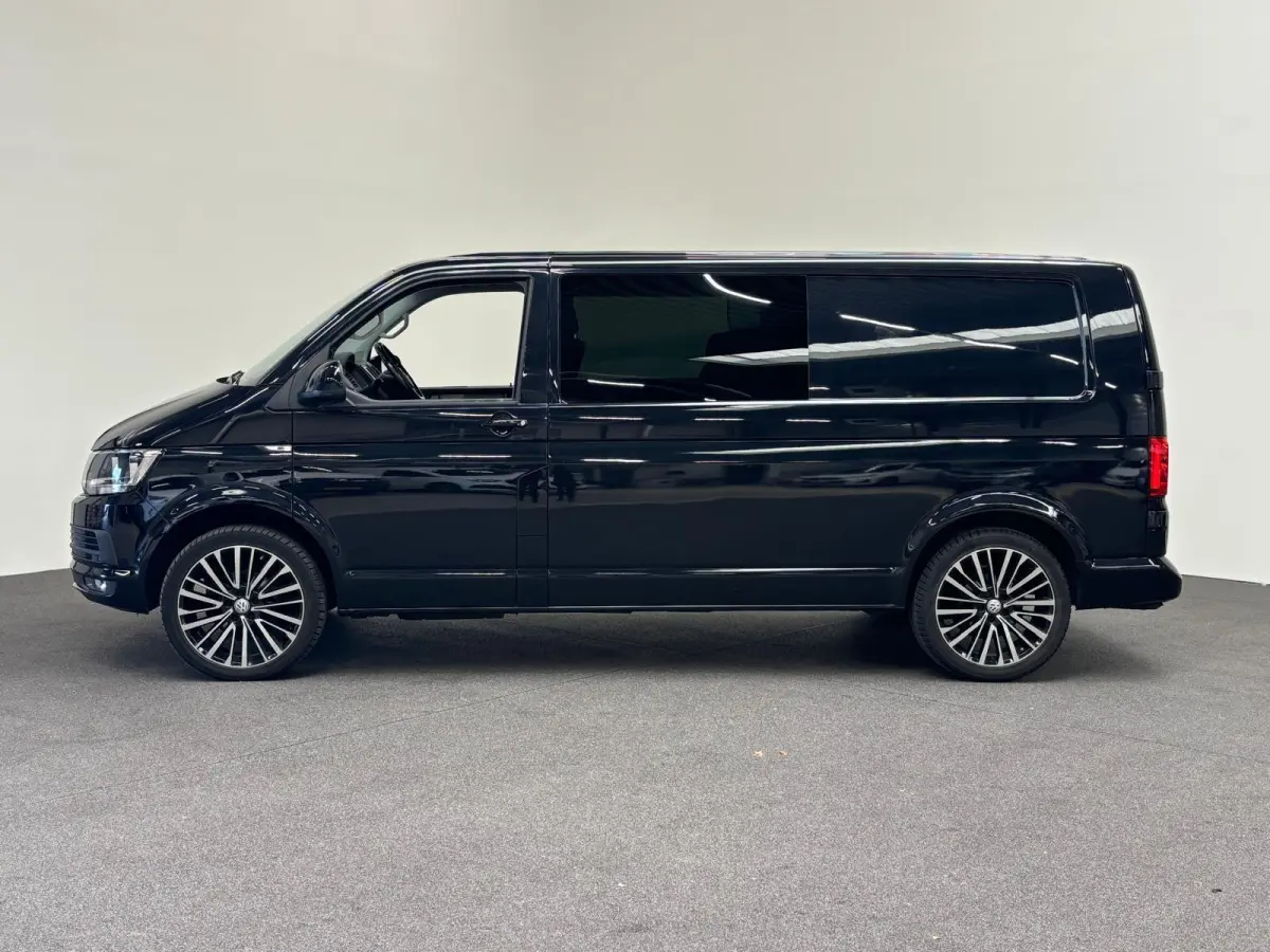 2.0 TDI L2H1 Highline Handel/Export Airco Cruise control Navigatie Parkeersensoren 20 inch Licht metalen velgen