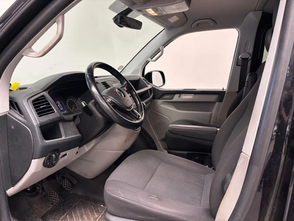 2.0 TDI L2H1 Highline Handel/Export Airco Cruise control Navigatie Parkeersensoren 20 inch Licht metalen velgen