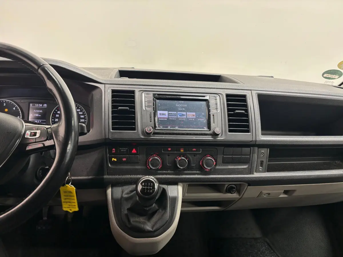 2.0 TDI L2H1 Highline Handel/Export Airco Cruise control Navigatie Parkeersensoren 20 inch Licht metalen velgen