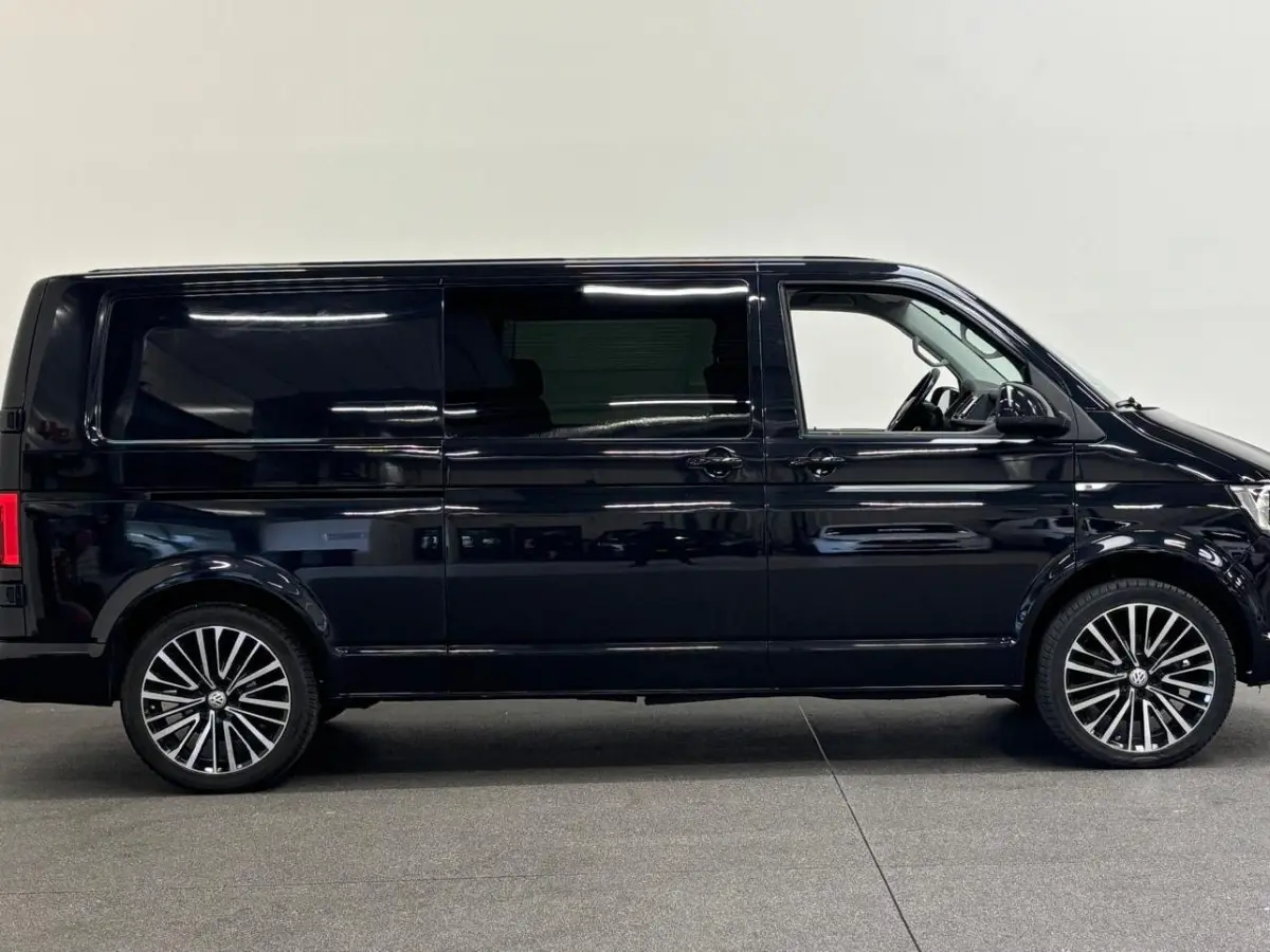 2.0 TDI L2H1 Highline Handel/Export Airco Cruise control Navigatie Parkeersensoren 20 inch Licht metalen velgen