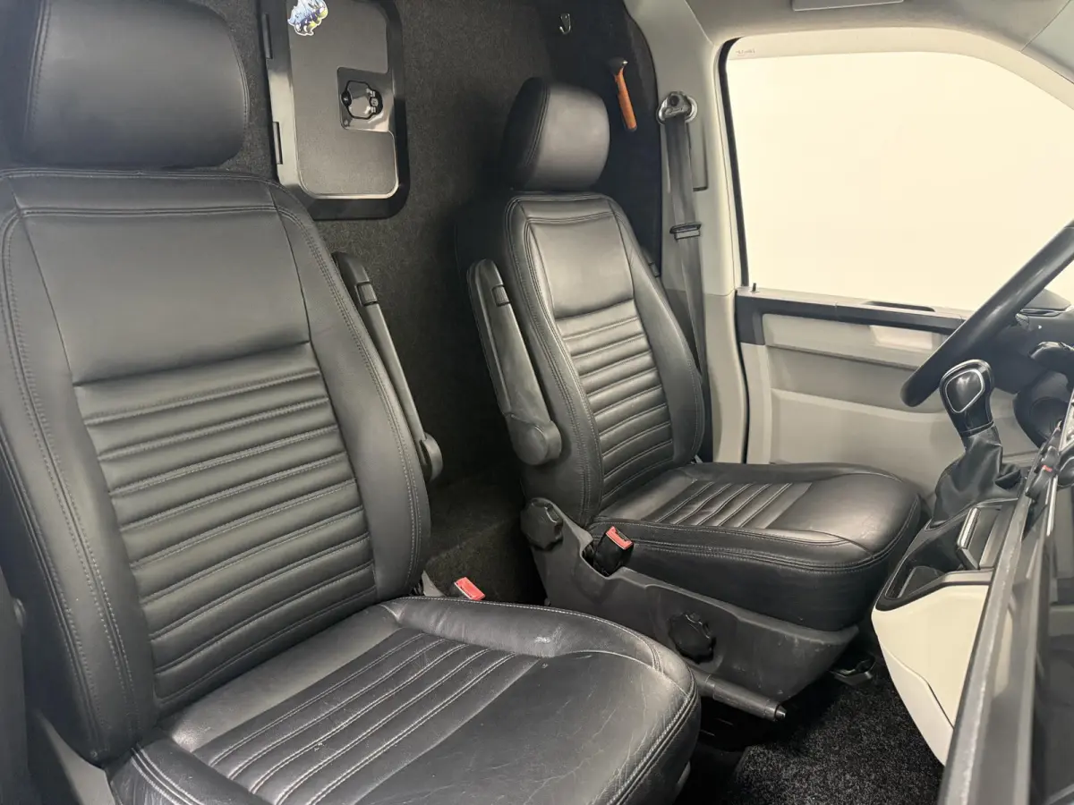 2.0 TDI L2H1 Automaat HANDEL / EXPORT Airco Navi LM velgen LED Achterklep Trekhaak Adaptieve Cruise Control