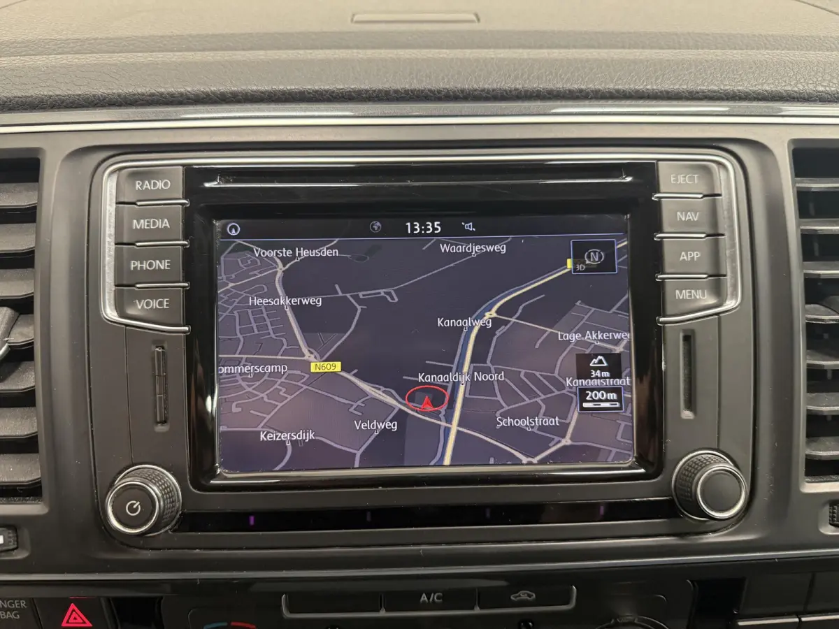 2.0 TDI L2H1 Automaat HANDEL / EXPORT Airco Navi LM velgen LED Achterklep Trekhaak Adaptieve Cruise Control