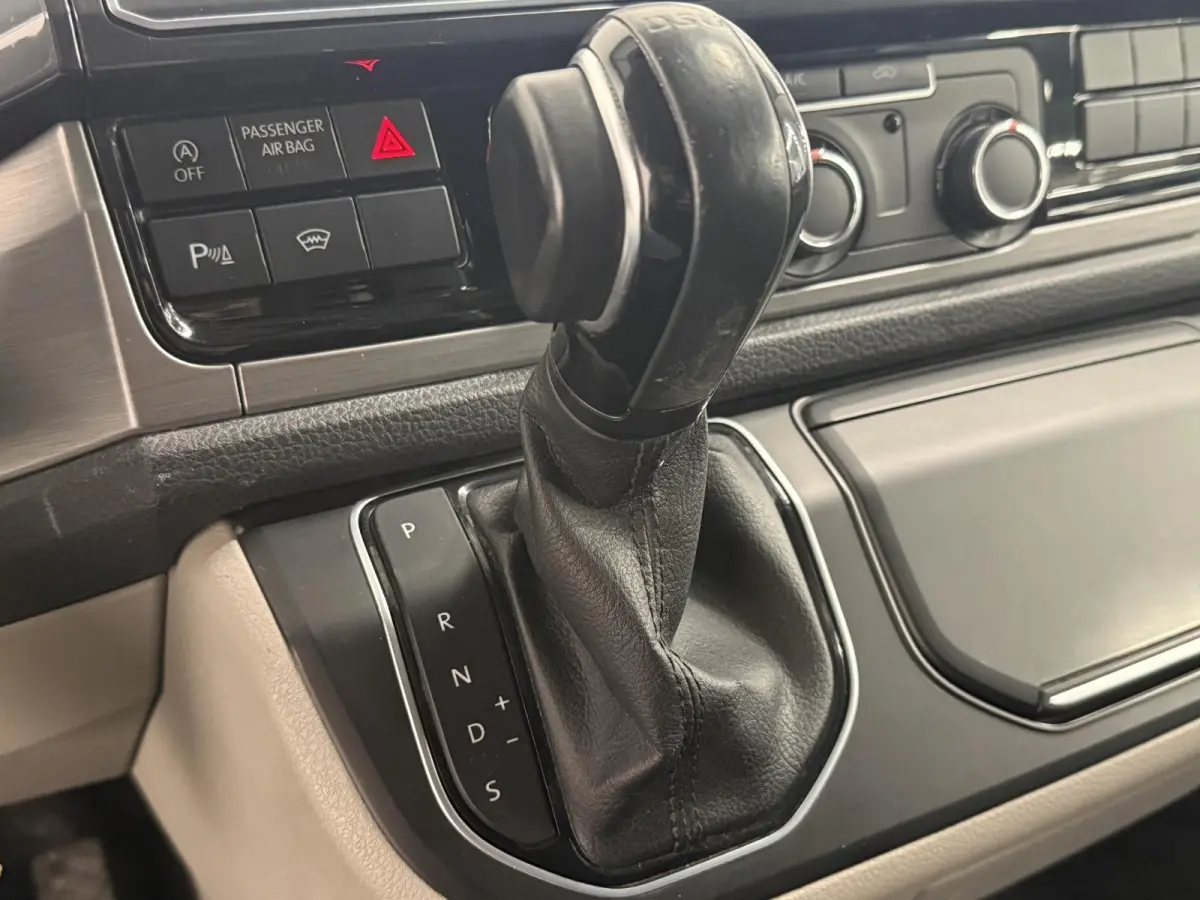 2.0 TDI L2H1 Automaat HANDEL / EXPORT Airco Navi LM velgen LED Achterklep Trekhaak Adaptieve Cruise Control