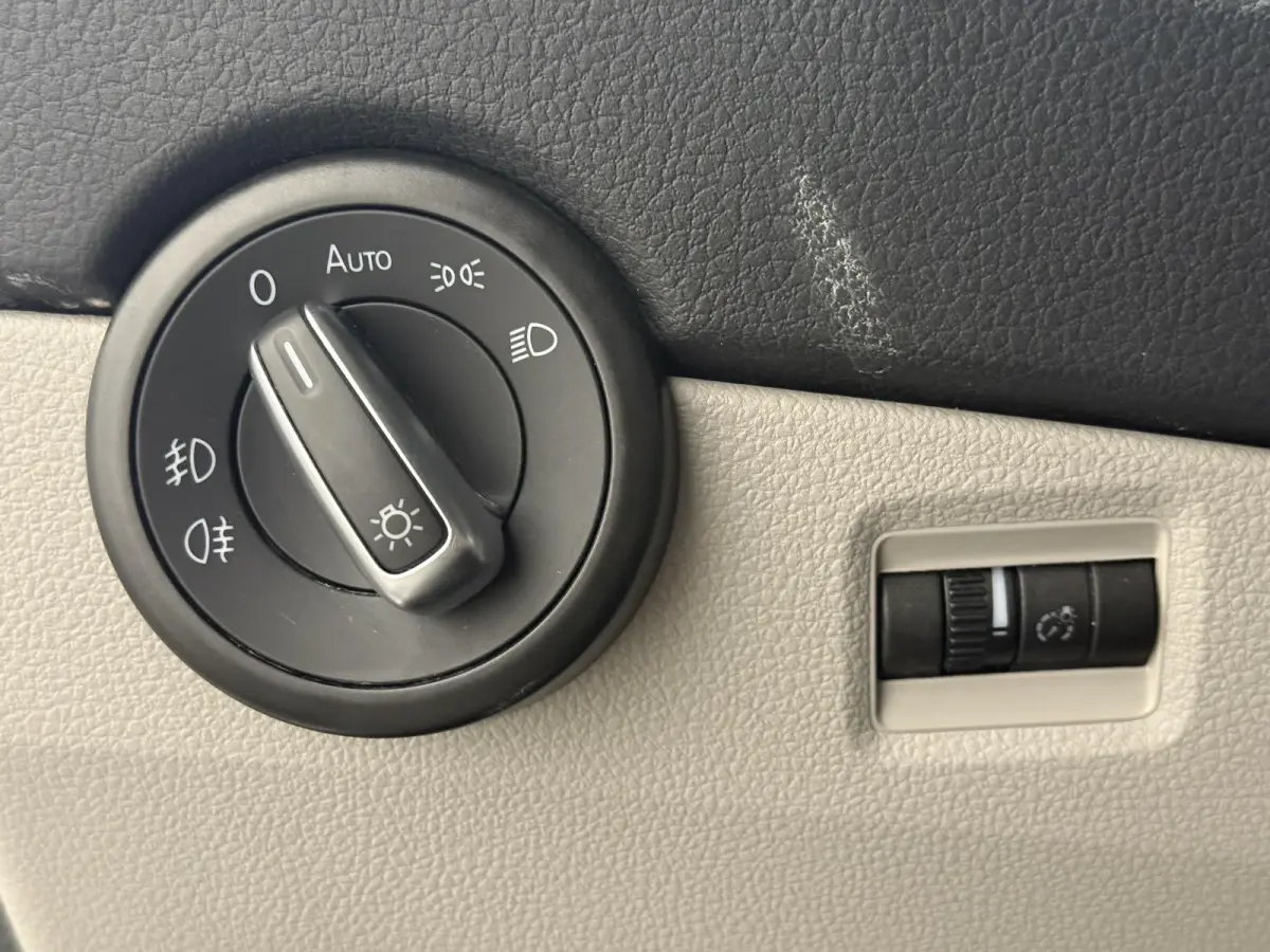 2.0 TDI L2H1 Automaat HANDEL / EXPORT Airco Navi LM velgen LED Achterklep Trekhaak Adaptieve Cruise Control