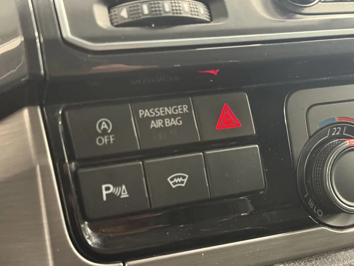 2.0 TDI L2H1 Automaat HANDEL / EXPORT Airco Navi LM velgen LED Achterklep Trekhaak Adaptieve Cruise Control