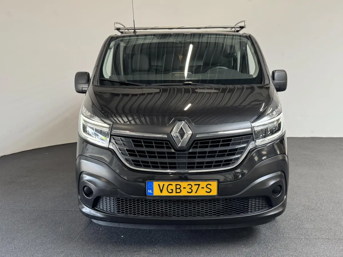 1.6 dCi 95 T29 L1H1 Comfort HANDEL/EXPORT Imperiaal Side Bars Lichtmetalen velgen