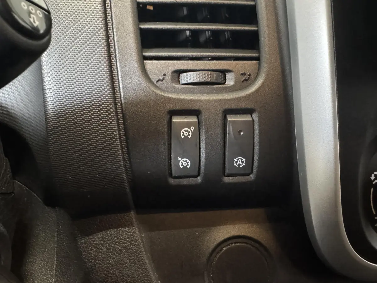 1.6 dCi 95 T29 L1H1 Comfort HANDEL/EXPORT Imperiaal Side Bars Lichtmetalen velgen
