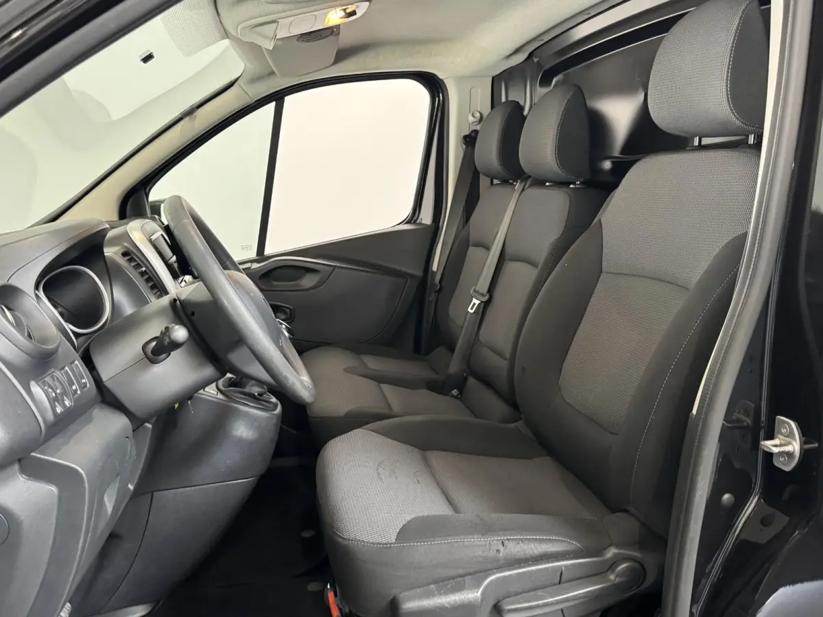 1.6 dCi 95 T29 L1H1 Comfort Imperiaal Side Bars Lichtmetalen velgen HANDEL/ EXPORT