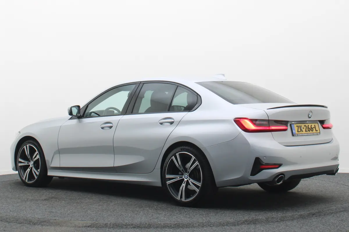 320i Executive Edition Leder/Stof, Virtual, Cruise, Apple Carplay, LED, Climate, PDC, 19''