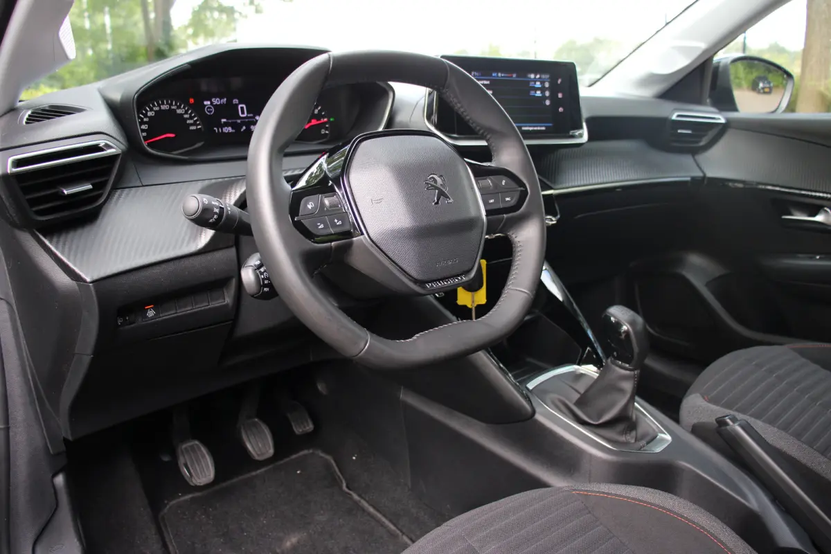 1.2 PureTech 75 Active NAVI | CLIMATE CONTROL | PARK SENS | CRUISE CONTROL | CARPLAY / ANDROID AUTO