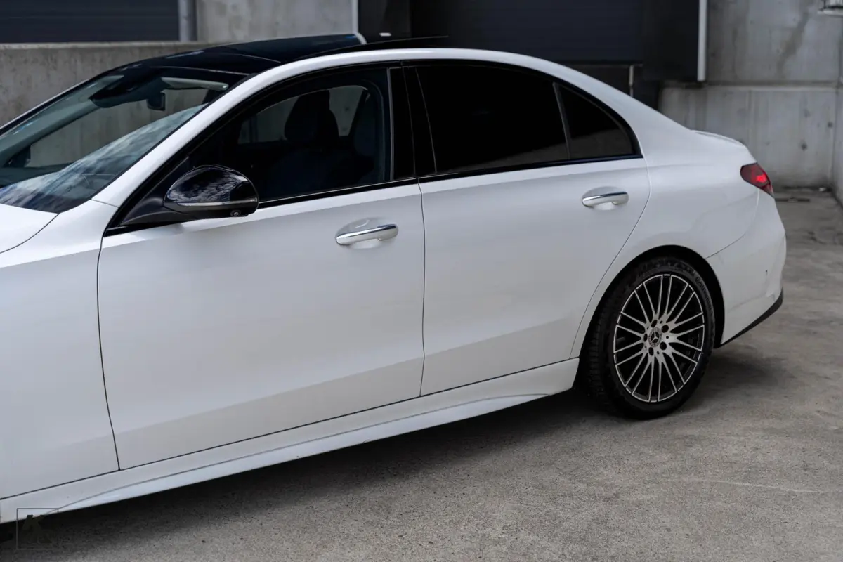 300 AMG Line
