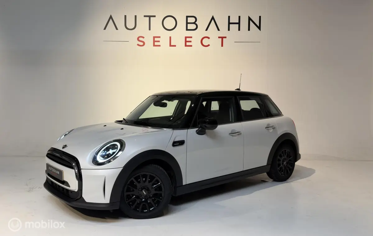 1.5 Cooper Camden Plus Edition